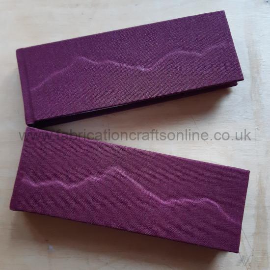 this shakespeare inspired pamphlet has a white hammered card cover hand dyed linen thread and parchment effect pages
ana shakespeare first folio pamphlet