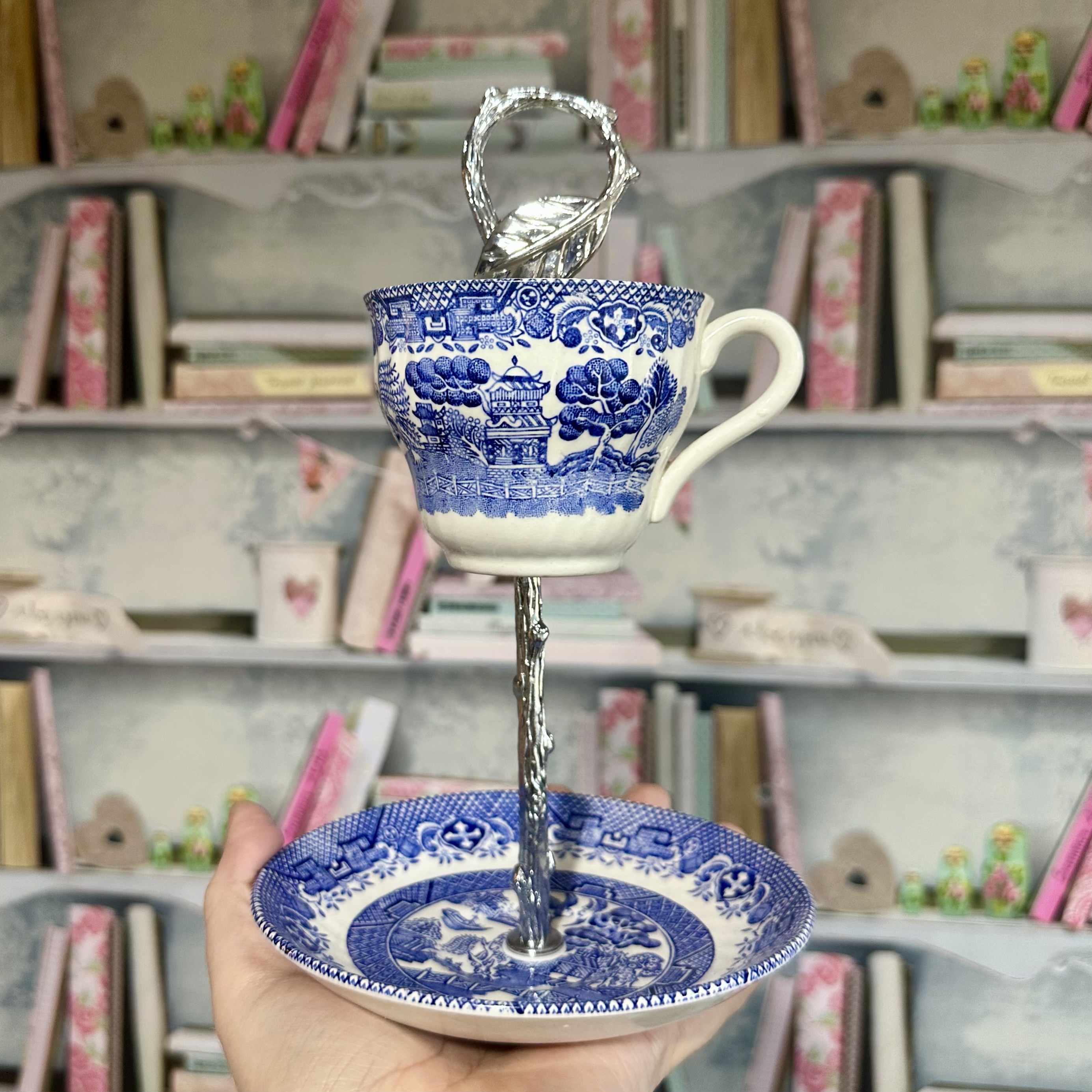 LDC00010 Upcycled Tea Cup Jewellery Holder