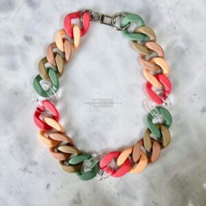 MAC90000 Chunky Acrylic Necklace