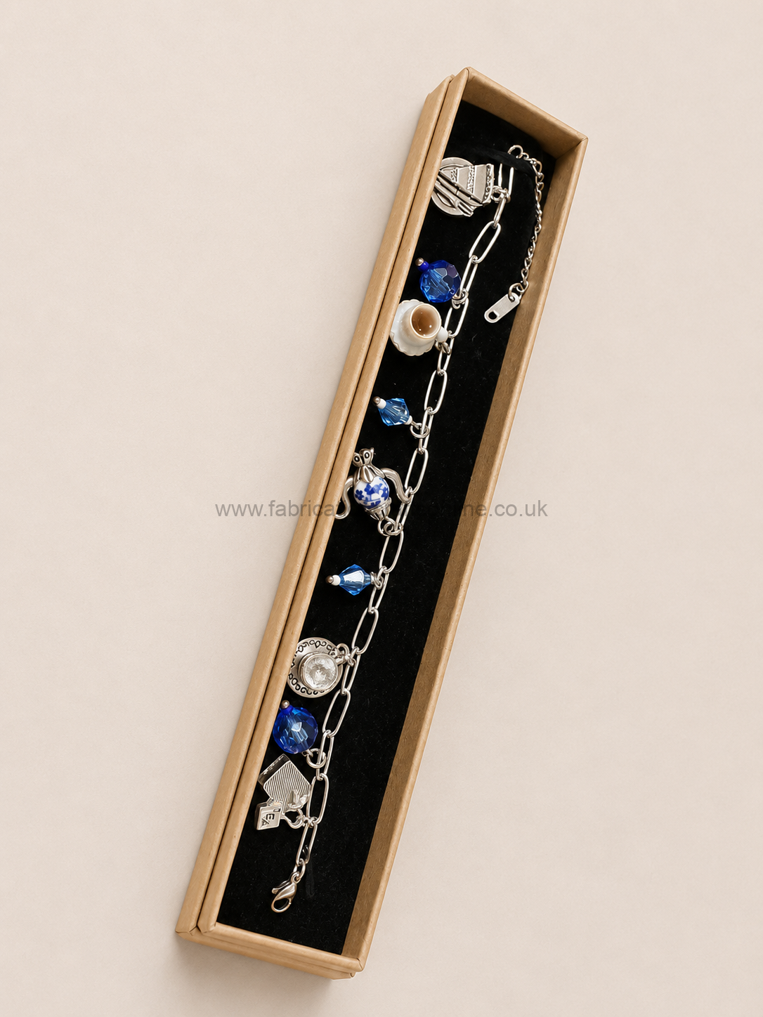 Ldc00004 Bracelet ldc bracelet lead and nickel free plated metal or stainless steel
this product is click and collect only not for shipping
this photo is for a general idea please visit the shop to see the full bracelet collection