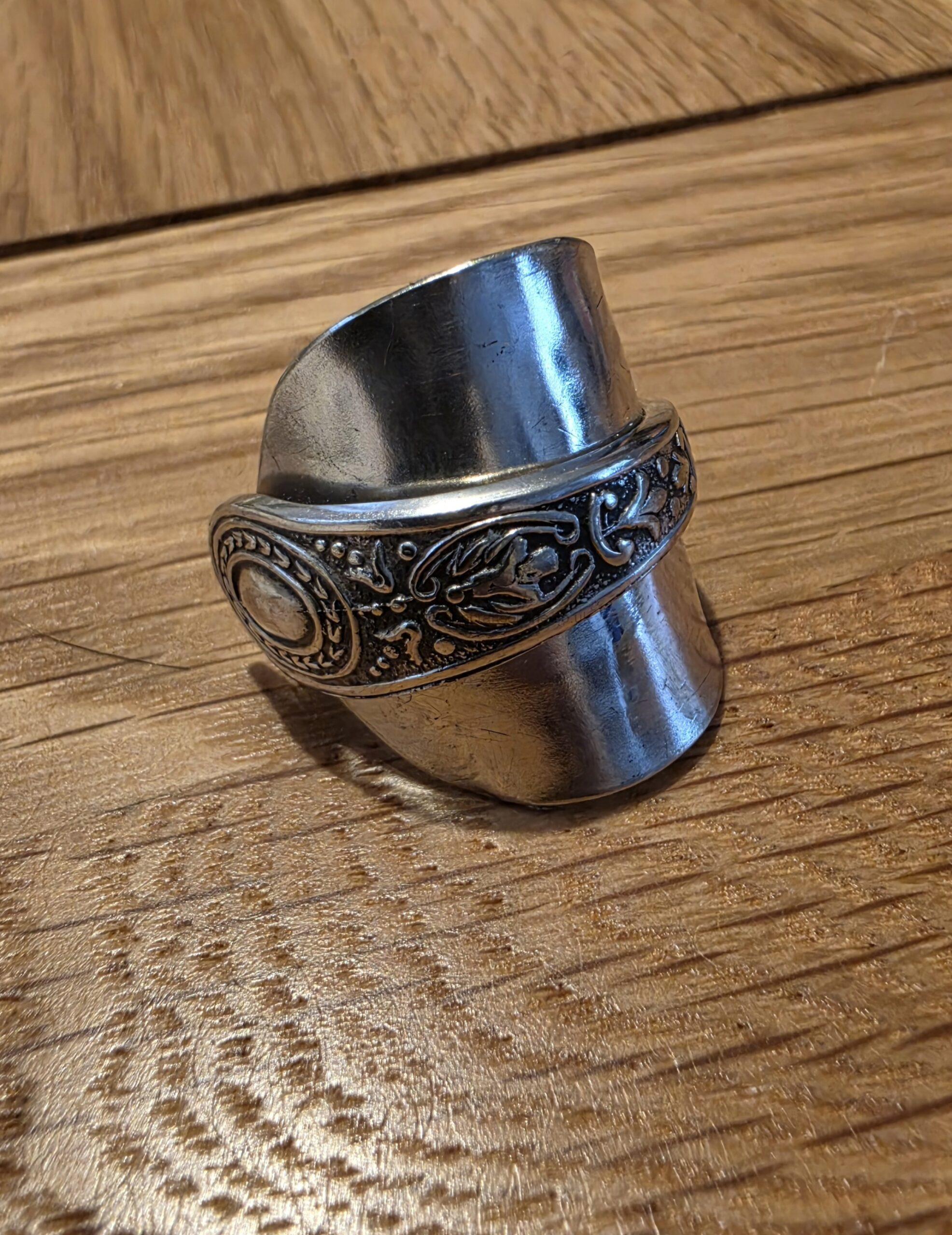 Spoon Ring Wrap handcrafted vintage spoon ring with an elegant floral and scroll design carefully shaped from a vintage spoon and polished to a bright finish creating a timeless statement piece uk size t½
