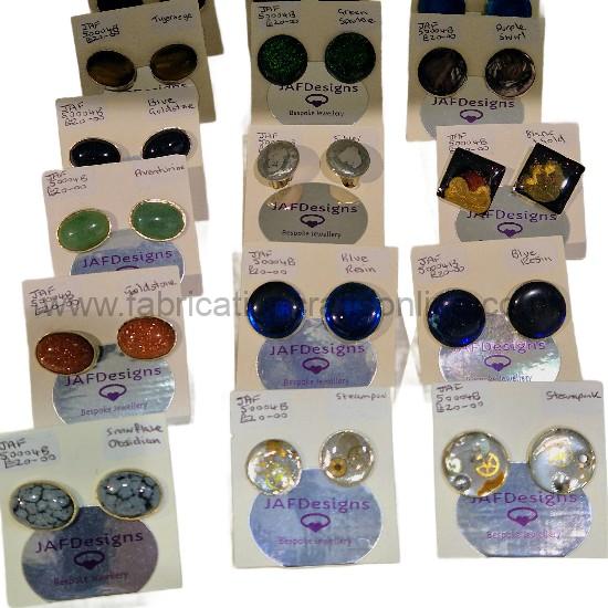 gemstone and resin cufflinks winter log paintings
<p style="text-align: left;">hand painted winter decorations</p>
<p style="text-align: left;">log wood rounds wall or desk art acrylic painting of landscape and animals</p>